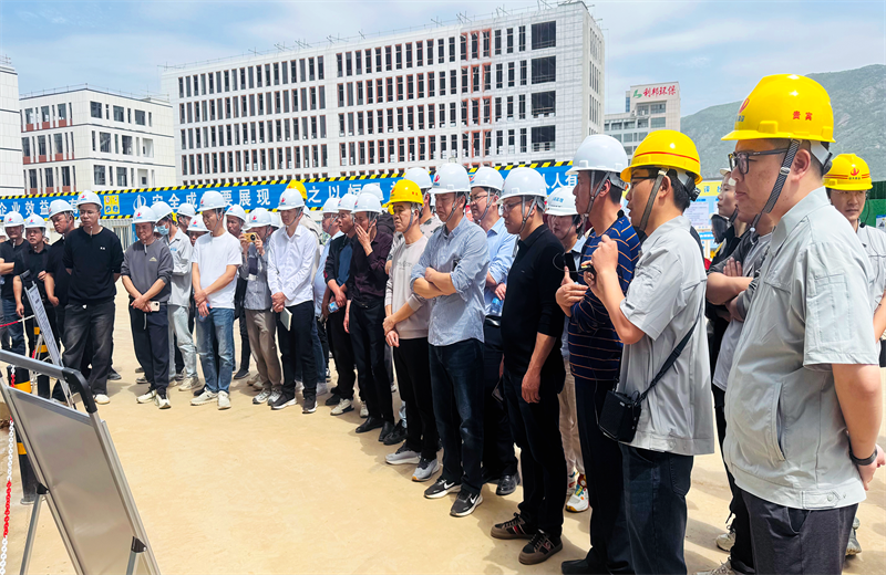 2025年4月17日，由莆田市涵江区住房和城乡建设局主办、快盈lll三建承办的钢筋安装工程质量防控现场交流会在联东U谷·涵江海峡智造产业谷一期成功召开。